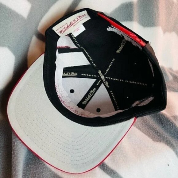 Brand new Mitchell ness Chicago bulls cap - Picture 3 of 3